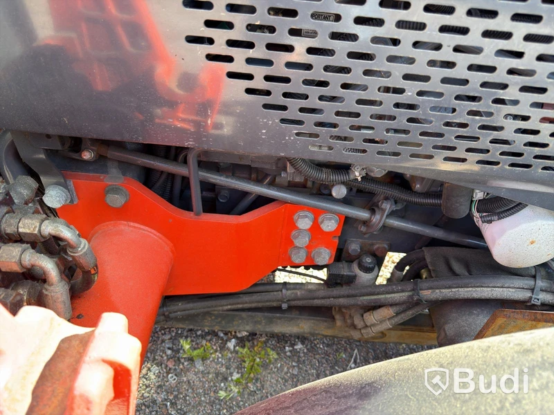 Kubota L5740 med lastare, sandspridare, plog m.m. -2013