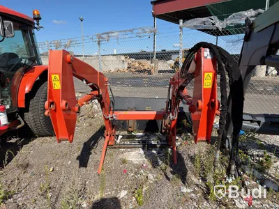 Kubota L5740 med lastare, sandspridare, plog m.m. -2013