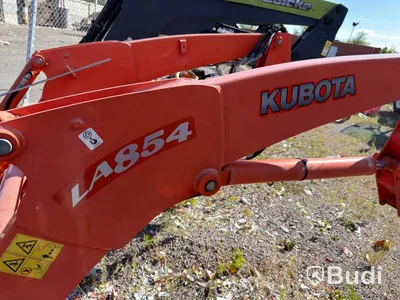 Kubota L5740 med lastare, sandspridare, plog m.m. -2013