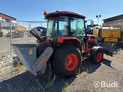 Kubota L5740 med lastare, sandspridare, plog m.m. -2013