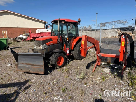 Kubota L5740 med lastare, sandspridare, plog m.m. -2013