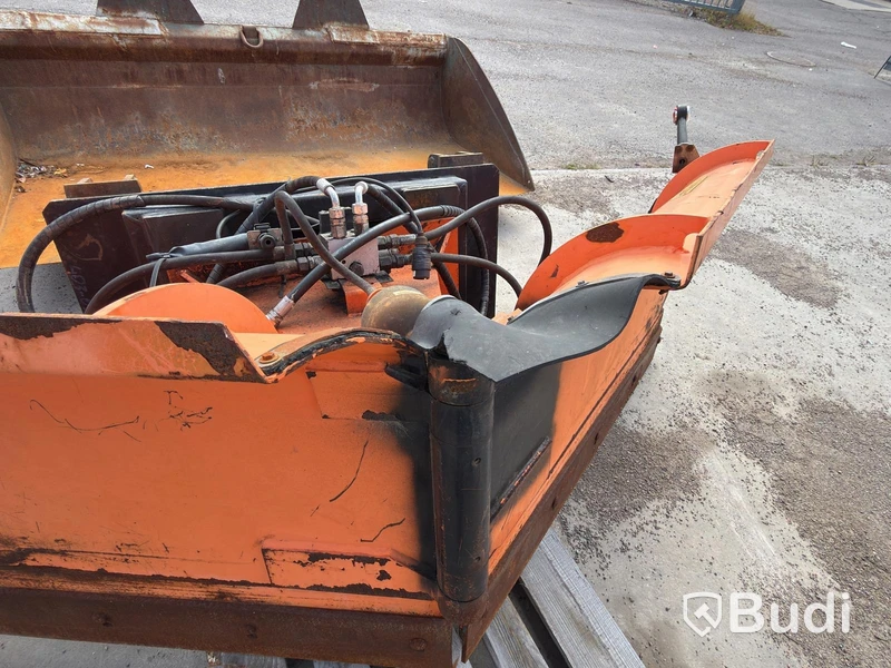 V-plow Pronar PUV-2800, -2013