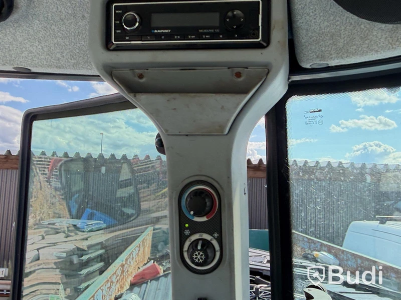 New Holland JN TD5 85 with loader - 2013 (Repair item)
