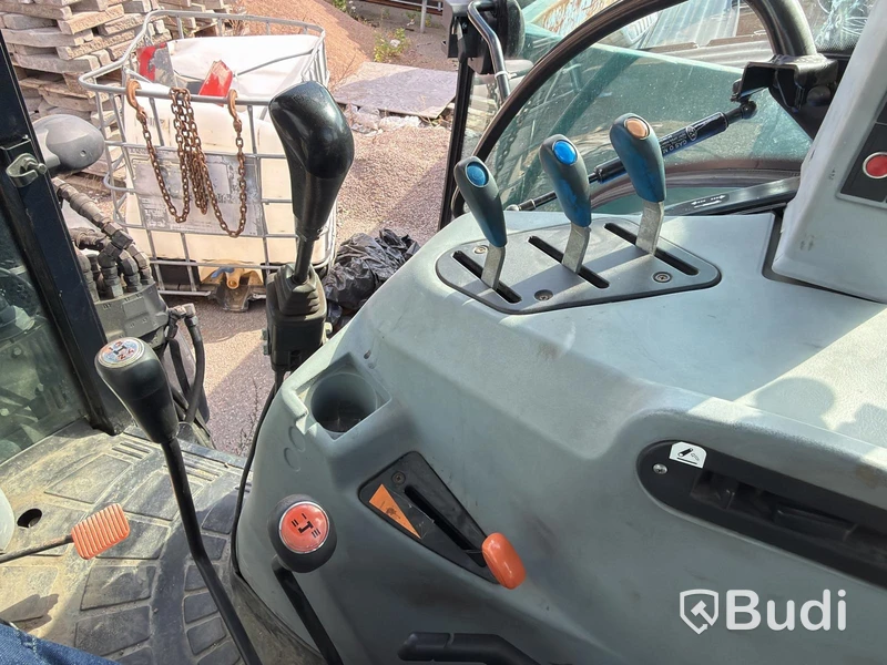 New Holland JN TD5 85 with loader - 2013 (Repair item)
