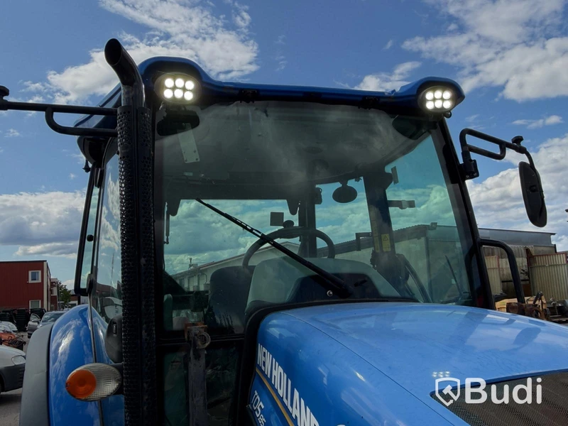 New Holland JN TD5 85 with loader - 2013 (Repair item)