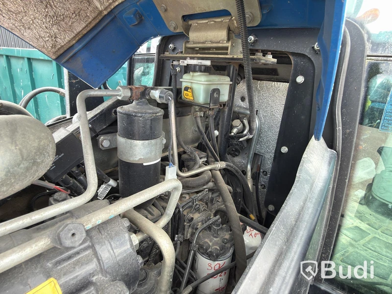New Holland JN TD5 85 with loader - 2013 (Repair item)