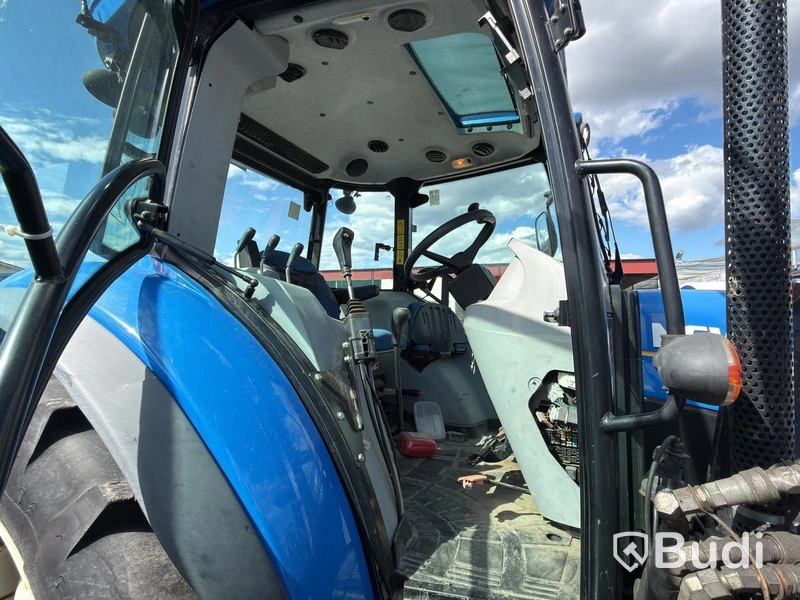New Holland JN TD5 85 with loader - 2013 (Repair item)