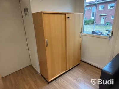 Dining room furniture, 40-inch TV, etc.