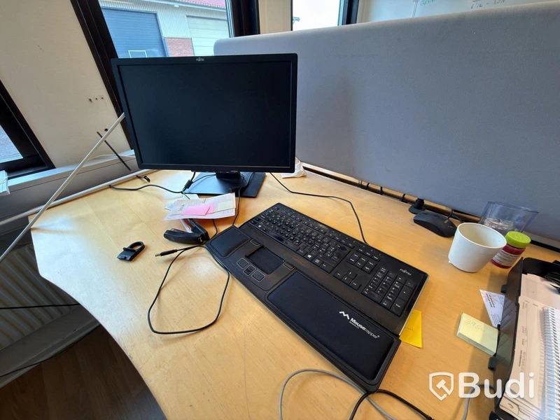 4 office workstations, printers, etc.