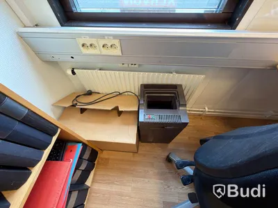 4 office workstations, printers, etc.