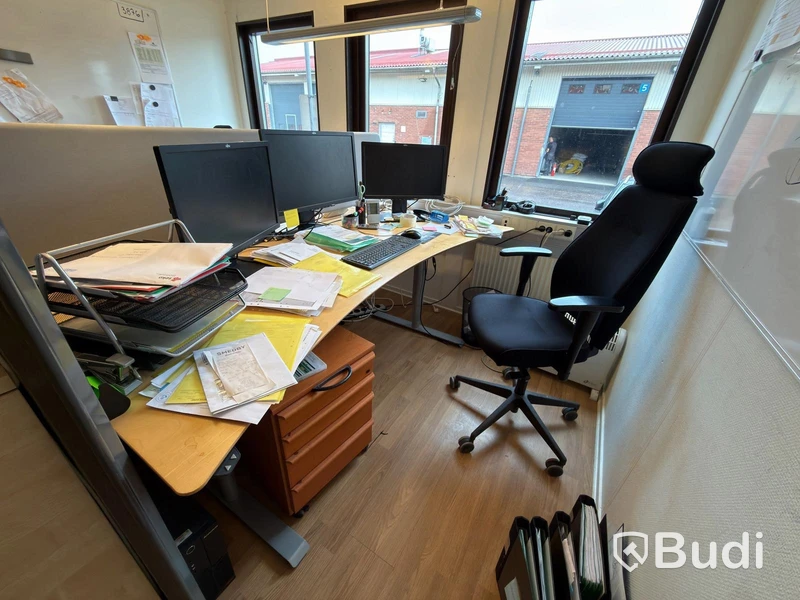 4 office workstations, printers, etc.