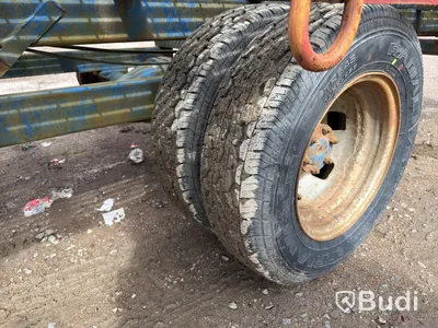 Traktorsläp med ramper