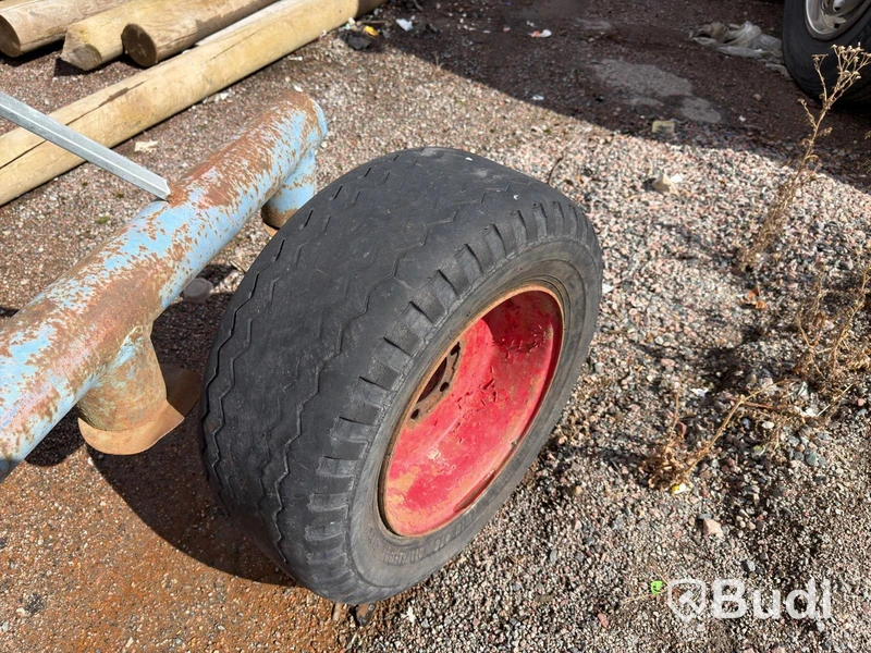 Water tank trailer