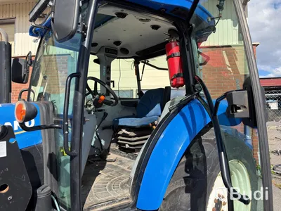 New Holland TD5.85 med lastare-2016