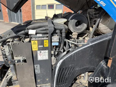 New Holland TD5.85 med lastare-2016