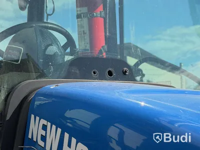 New Holland TD5.85 med lastare-2016