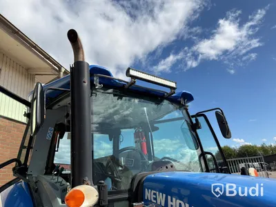 New Holland TD5.85 med lastare-2016