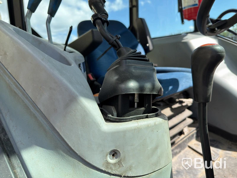 New Holland TD5.85 med lastare-2016