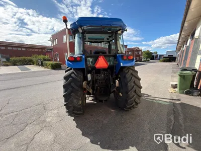 New Holland TD5.85 med lastare-2016