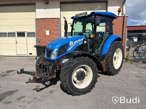 New Holland TD5.85 med lastare-2016