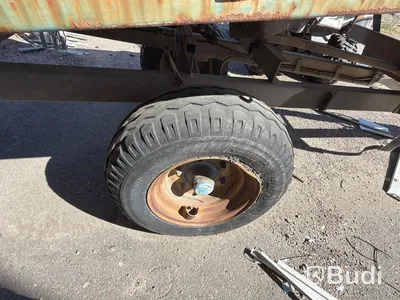 Tractor trailer with tipping bed