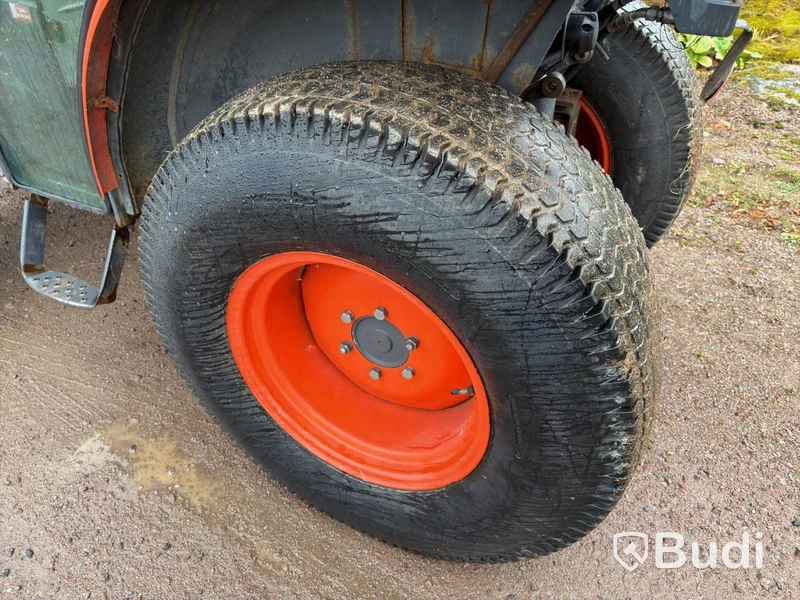 Kubota L7 L4240 -2013
