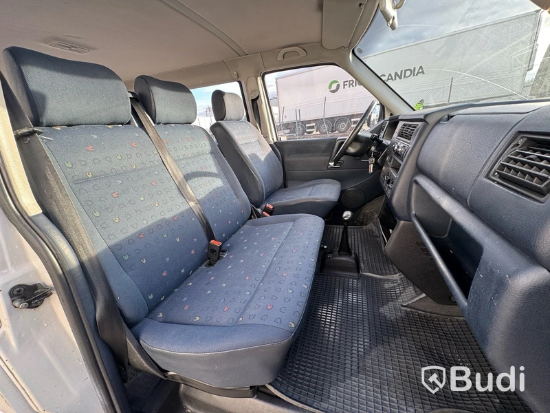 Volkswagen Caravelle 2.5 -2001 | Automat