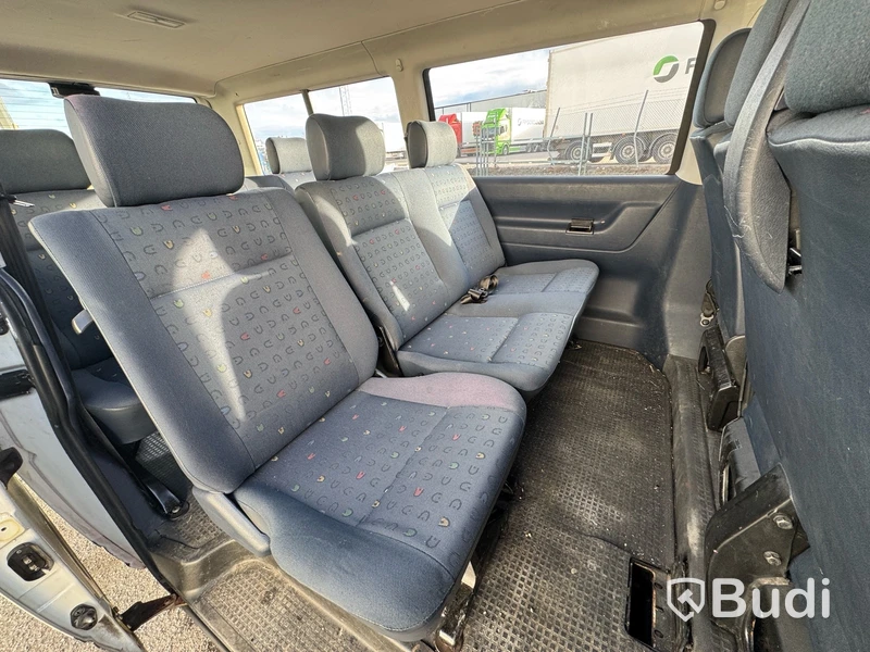 Volkswagen Caravelle 2.5 -2001 | Automat