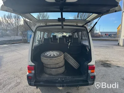 Volkswagen Caravelle 2.5 -2001 | Automat