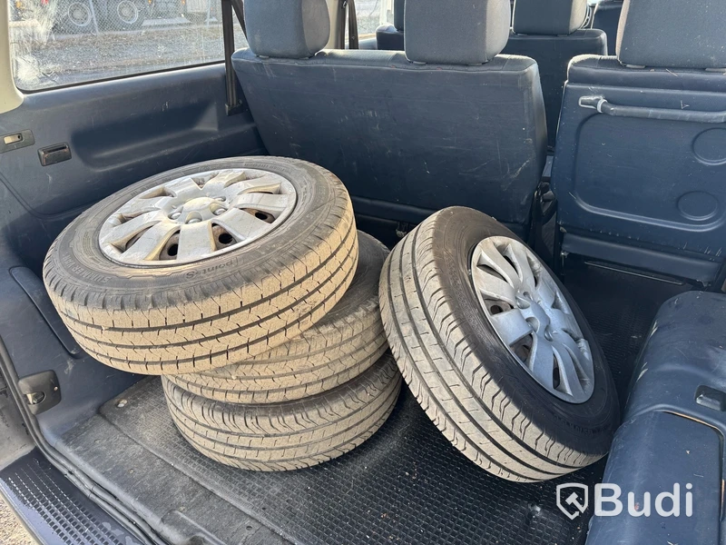 Volkswagen Caravelle 2.5 -2001 | Automat