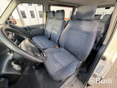 Volkswagen Caravelle 2.5 -2001 | Automat