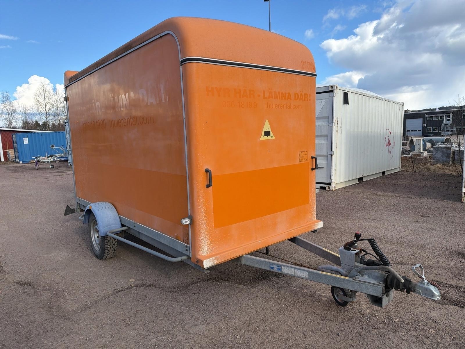 Skåpsläp Thule T1000- 2011, ramp & bromsat