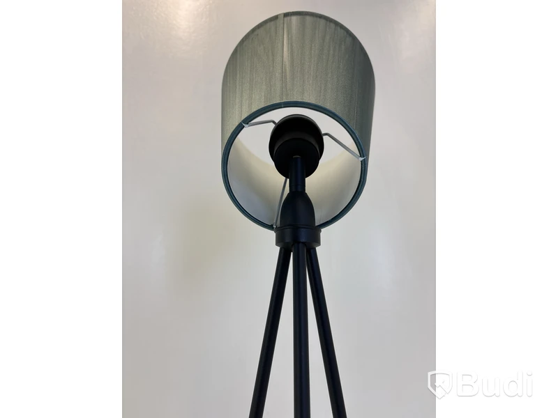 Golvlampa Oslo Wood. Ord. pris inkl. moms: ca 5990 kr
