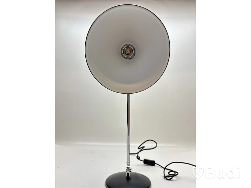 Bordslampa Gubi Bestlite. Ord. pris inkl. moms: ca 7177 kr