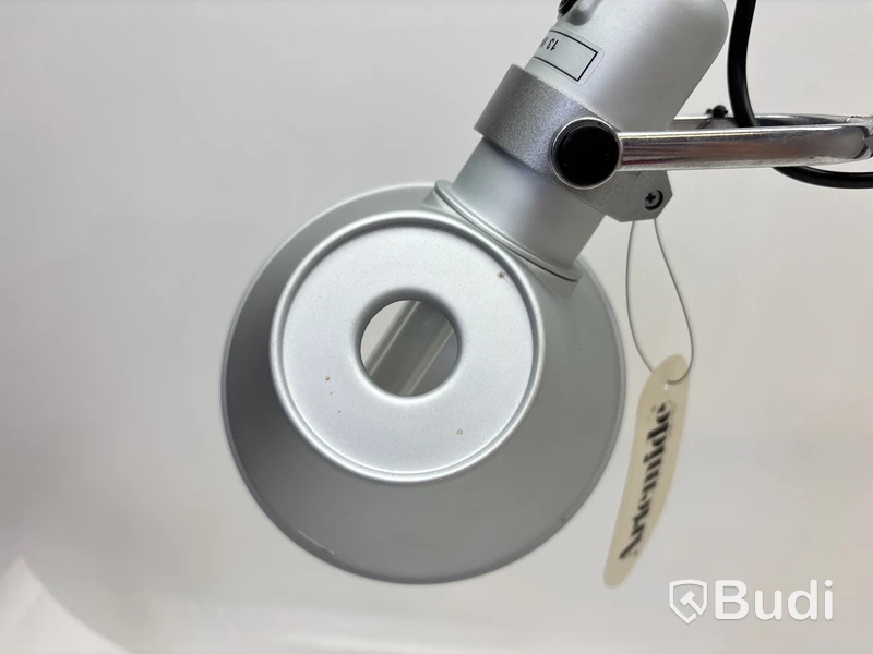 Skrivbordslampa Artemide Tolomeo. Ord. pris inkl. moms: ca 4540 kr