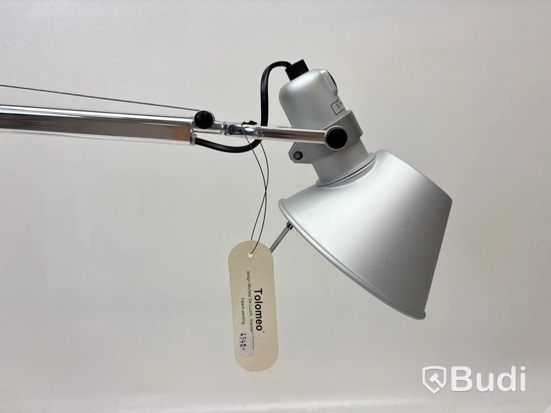 Skrivbordslampa Artemide Tolomeo. Ord. pris inkl. moms: ca 4540 kr