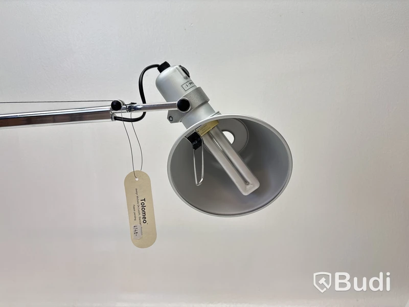 Skrivbordslampa Artemide Tolomeo. Ord. pris inkl. moms: ca 4540 kr