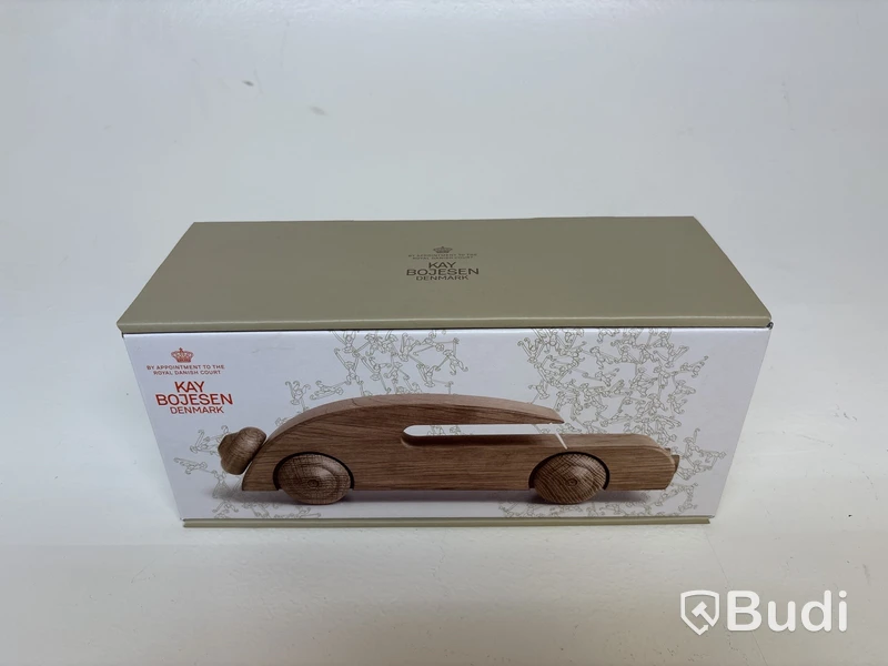 Miniatyrbil Kay Bojesen Sedan. Ord. pris inkl. moms: ca 1199 kr.