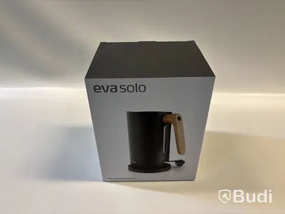 Vattenkokare Eva Solo. Ord. pris inkl. moms: ca 2399 kr.