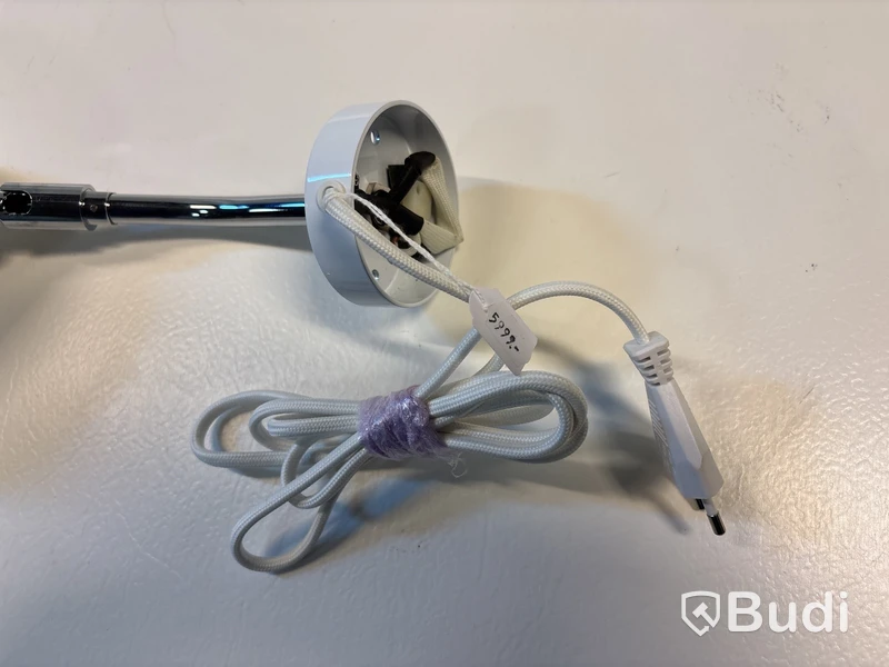 Vägglampa Gubi Bestlite BL7. Ord. pris inkl. moms: 5999 kr.
