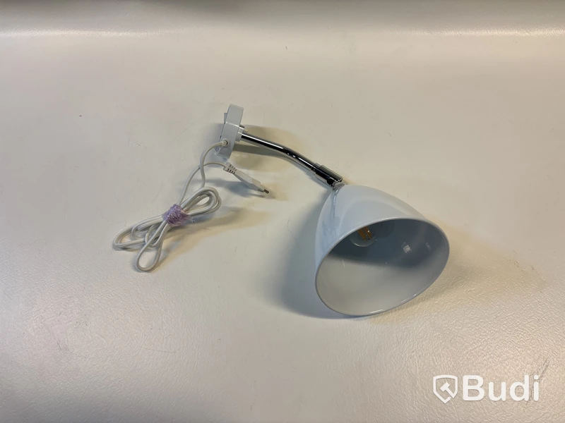 Vägglampa Gubi Bestlite BL7. Ord. pris inkl. moms: 5999 kr.