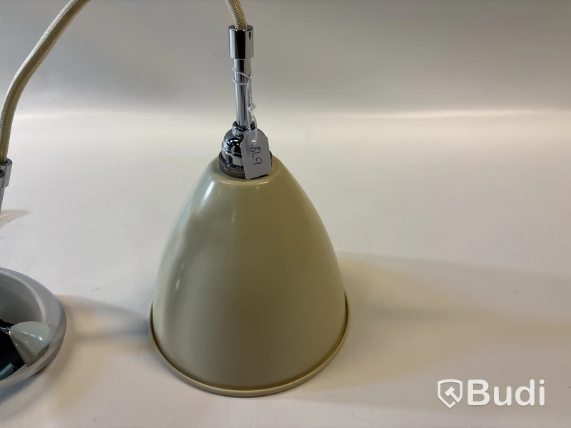 Taklampa Gubi Bestlite BL9. Ord. pris inkl. moms: ca 4799 kr.
