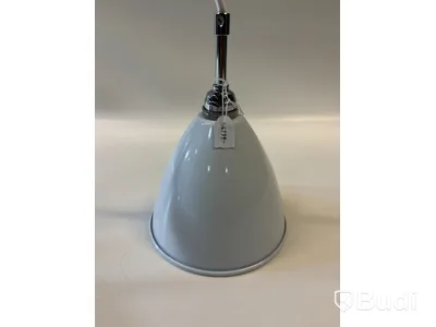 Taklampa Gubi Bestlite BL9. Ord. pris inkl. moms: ca 4799 kr.