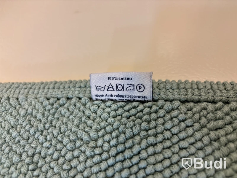 4 st. Badrummsmattor Mille Notti Portofino. Ord. pris inkl. moms: ca 3780 kr.
