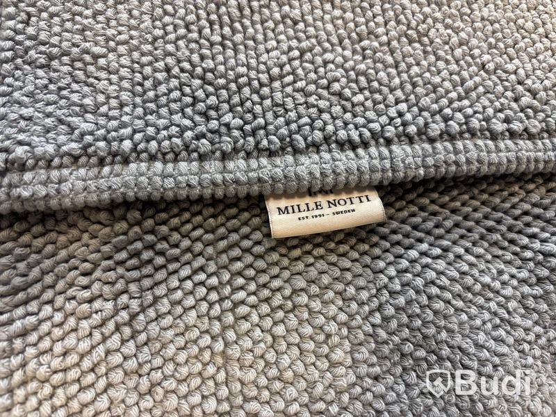 4 st. Badrummsmattor Mille Notti Portofino. Ord. pris inkl. moms: ca 3780 kr.