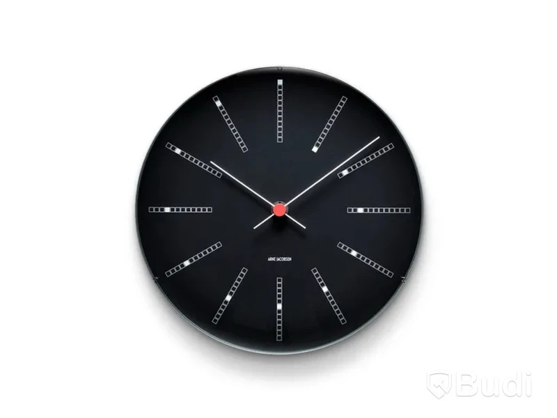 Väggklocka Arne Jacobsen Bankers svart 29 cm. Ord. pris inkl. moms: ca 2999 kr.