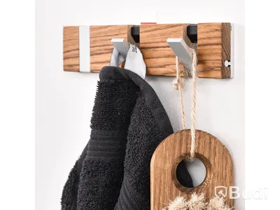 2 st. Klädhängare Knax lite 3. Ord. pris inkl. moms: ca 2860 kr.