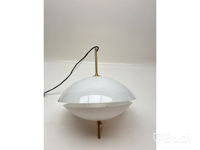 Taklampa/pendellampa Clam Fritz Hansen. Ord. pris inkl. moms: ca 22499 kr