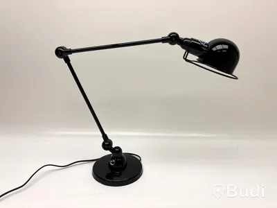 Skrivbordslampa Jielde Signal. Ord. pris inkl. moms: ca 4100 kr