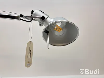 Skrivbordslampa Artemide Tolomeo. Ord. pris inkl. moms: ca 3500 kr.